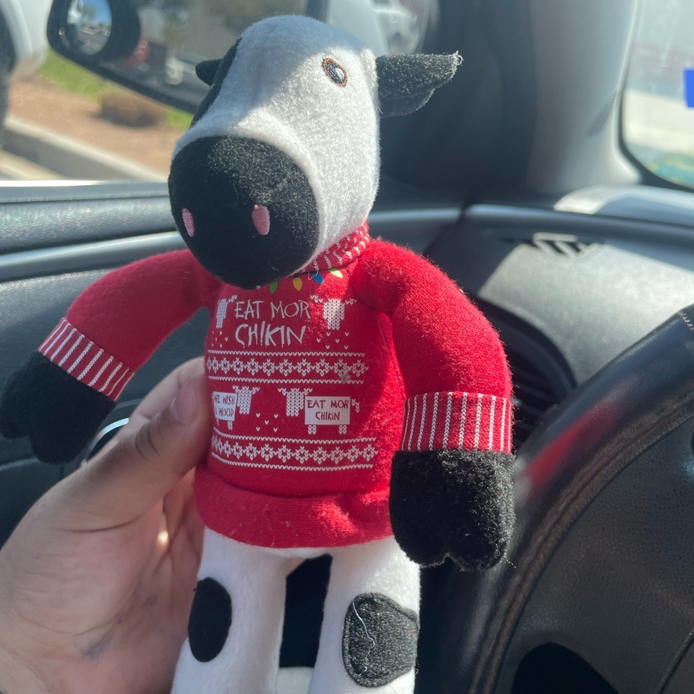 2018 Chick Fil A Christmas Cow